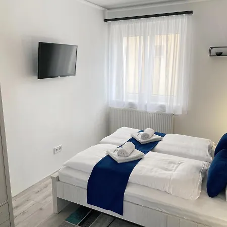 Apartament Csatari Haz - *