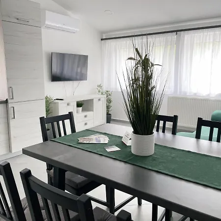 Apartament Csatari Haz -